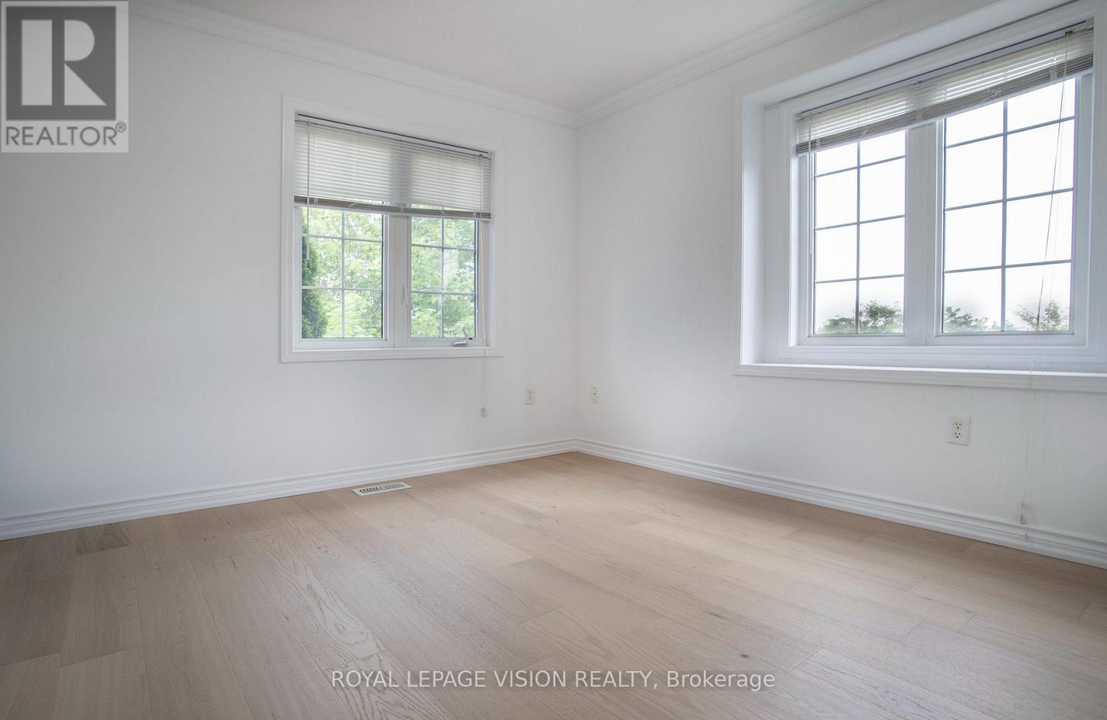 2 LAPRADE SQUARE - Image 28