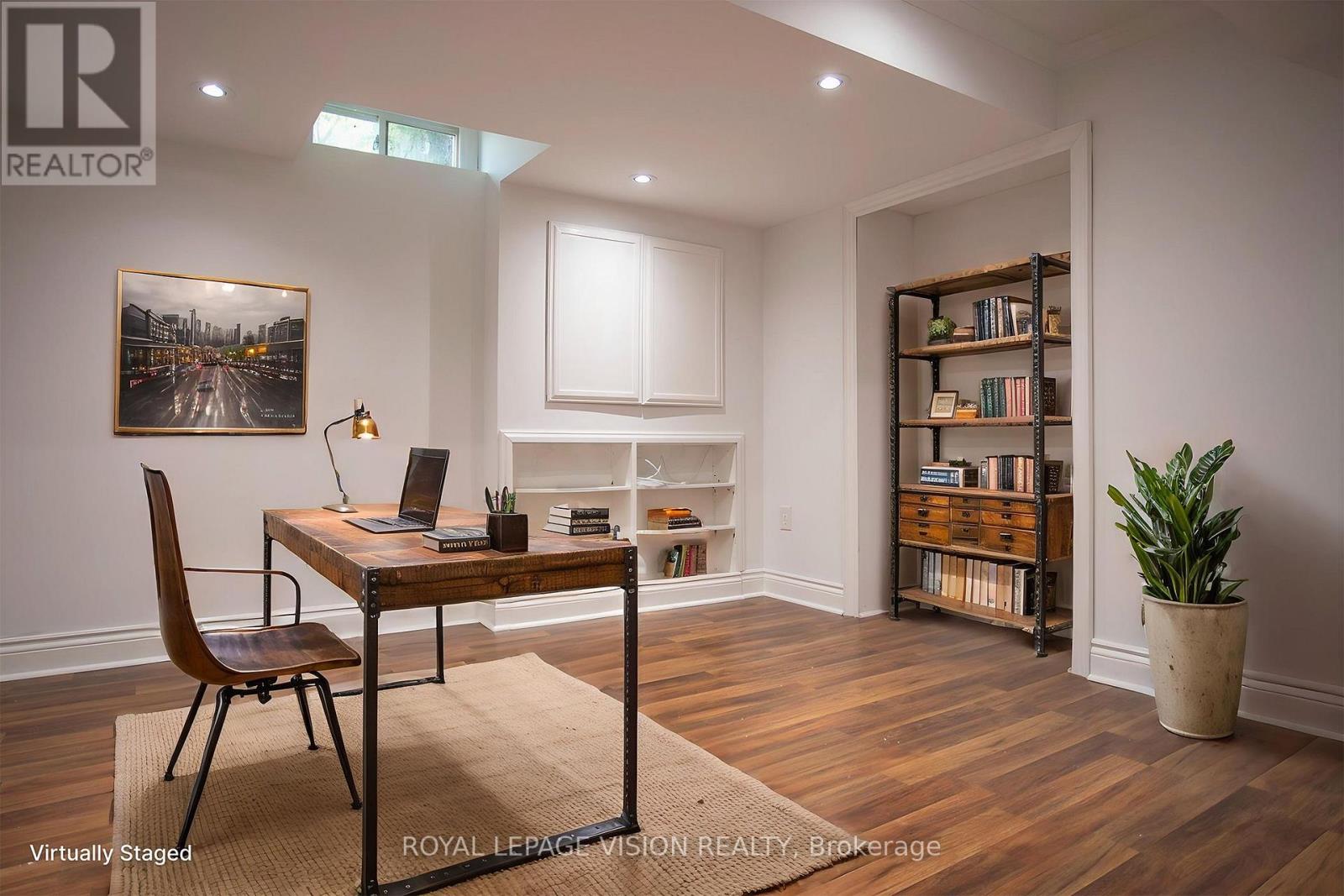 2 LAPRADE SQUARE - Image 38