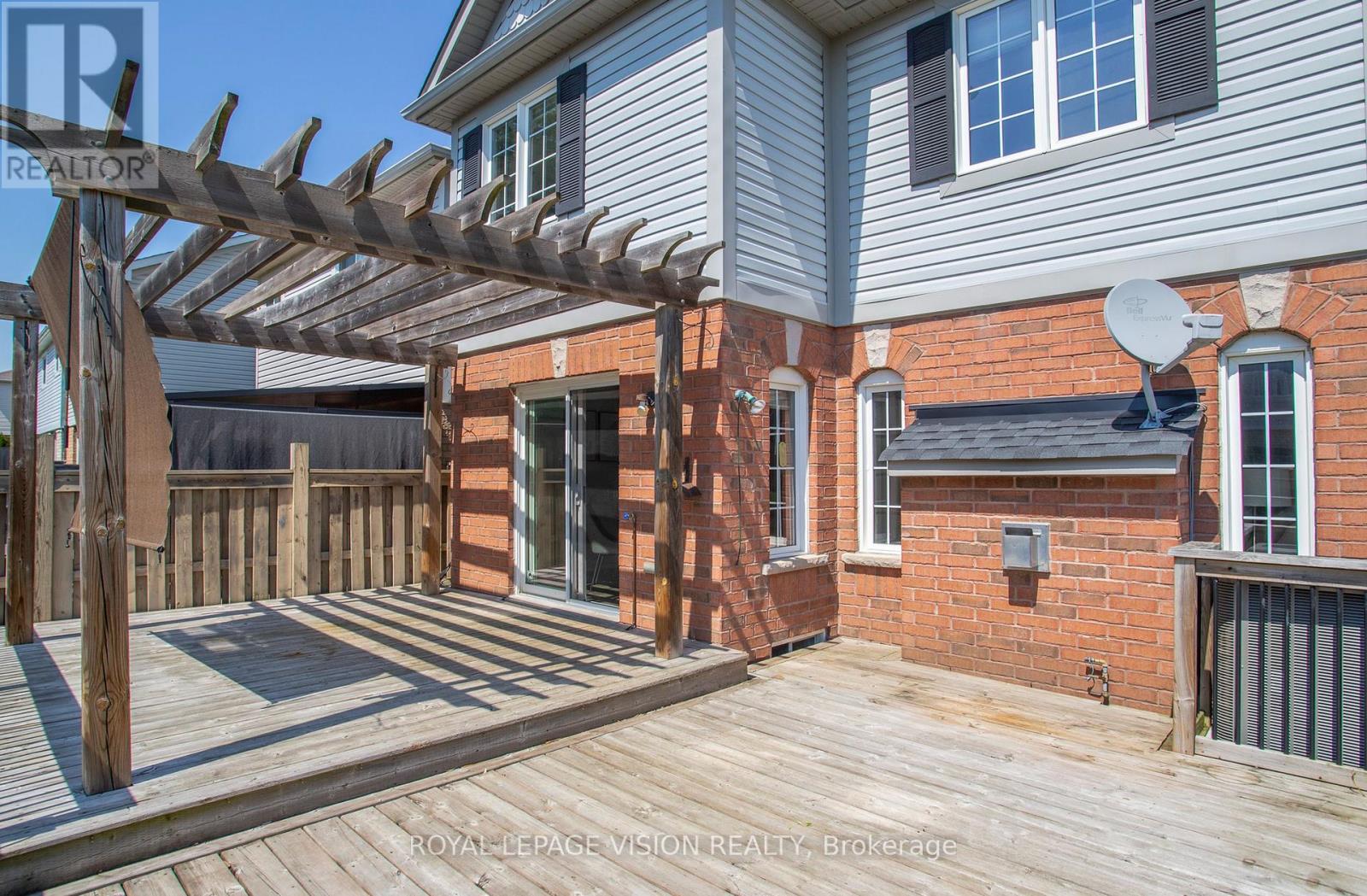 2 LAPRADE SQUARE - Image 41