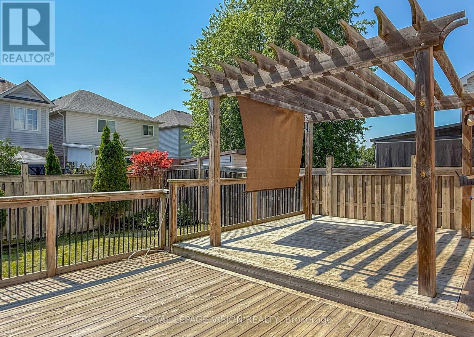 2 LAPRADE SQUARE - Image 43