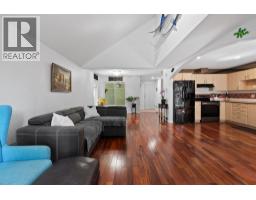 36 2351 Parkway Boulevard, Coquitlam, BC V3E3P2 Photo 6