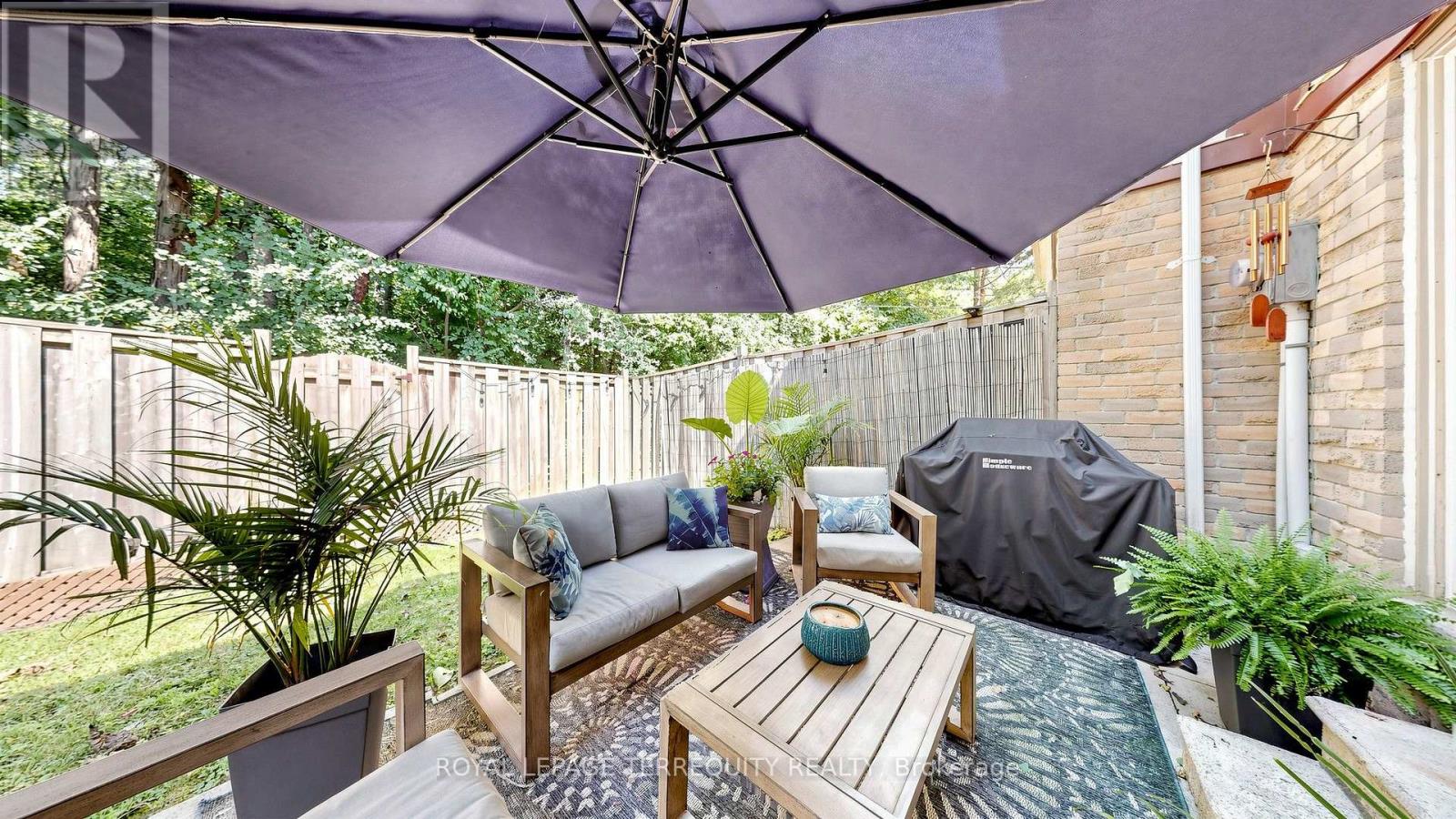 #18 18 MORLEY CRESCENT - 34