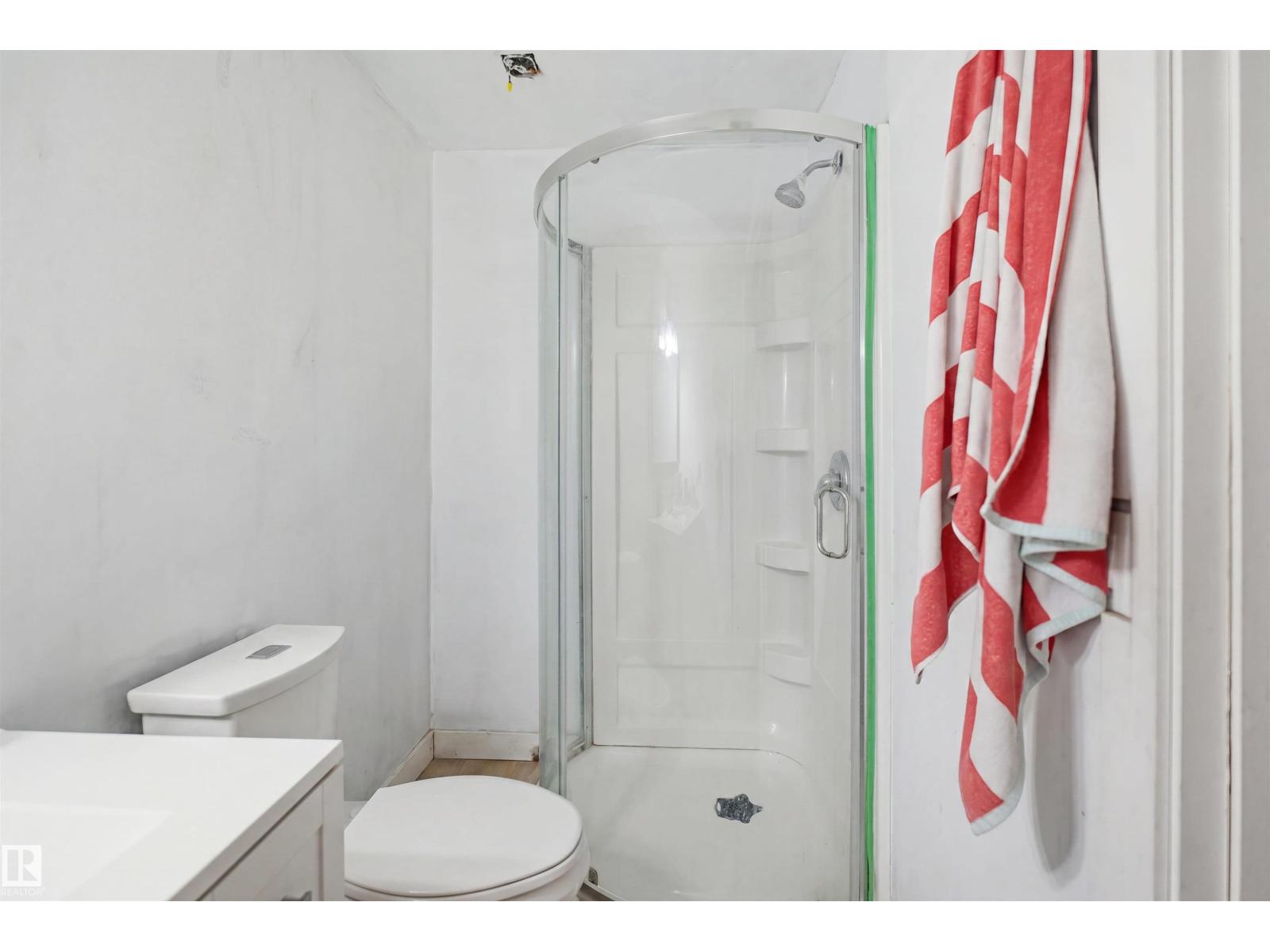 2107 40 ST NW - Image 28