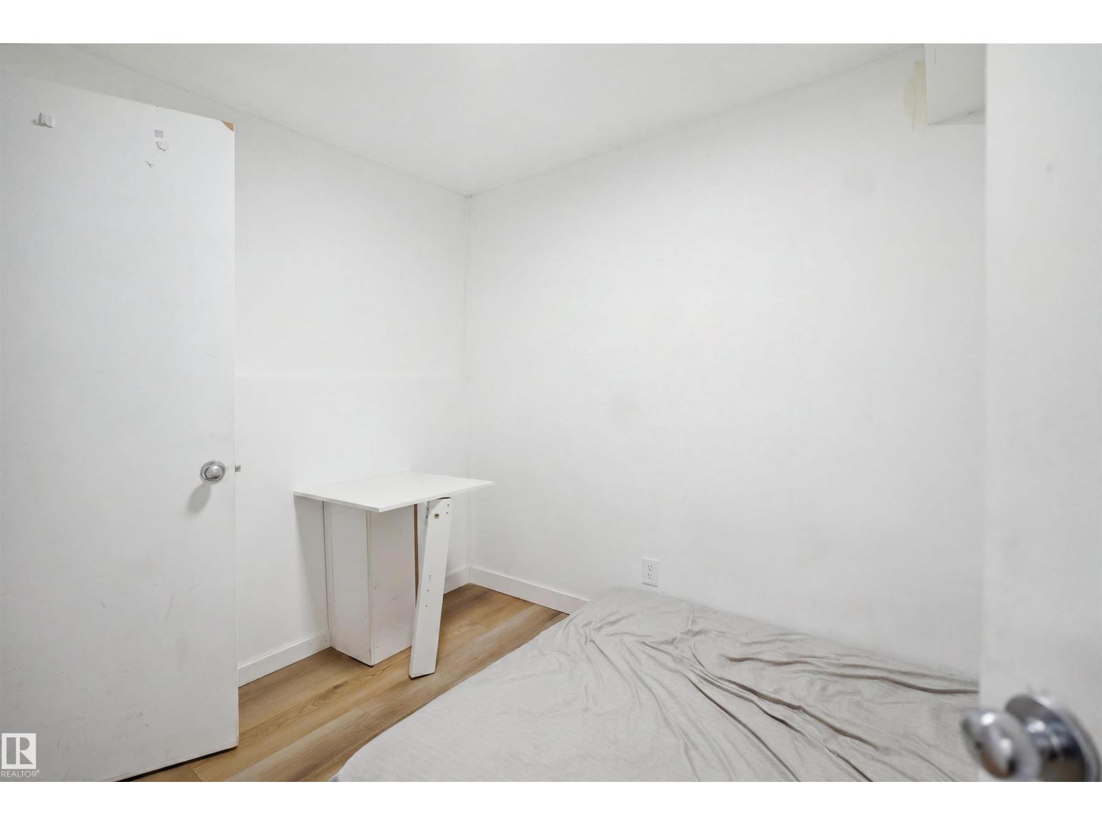 2107 40 ST NW - 30