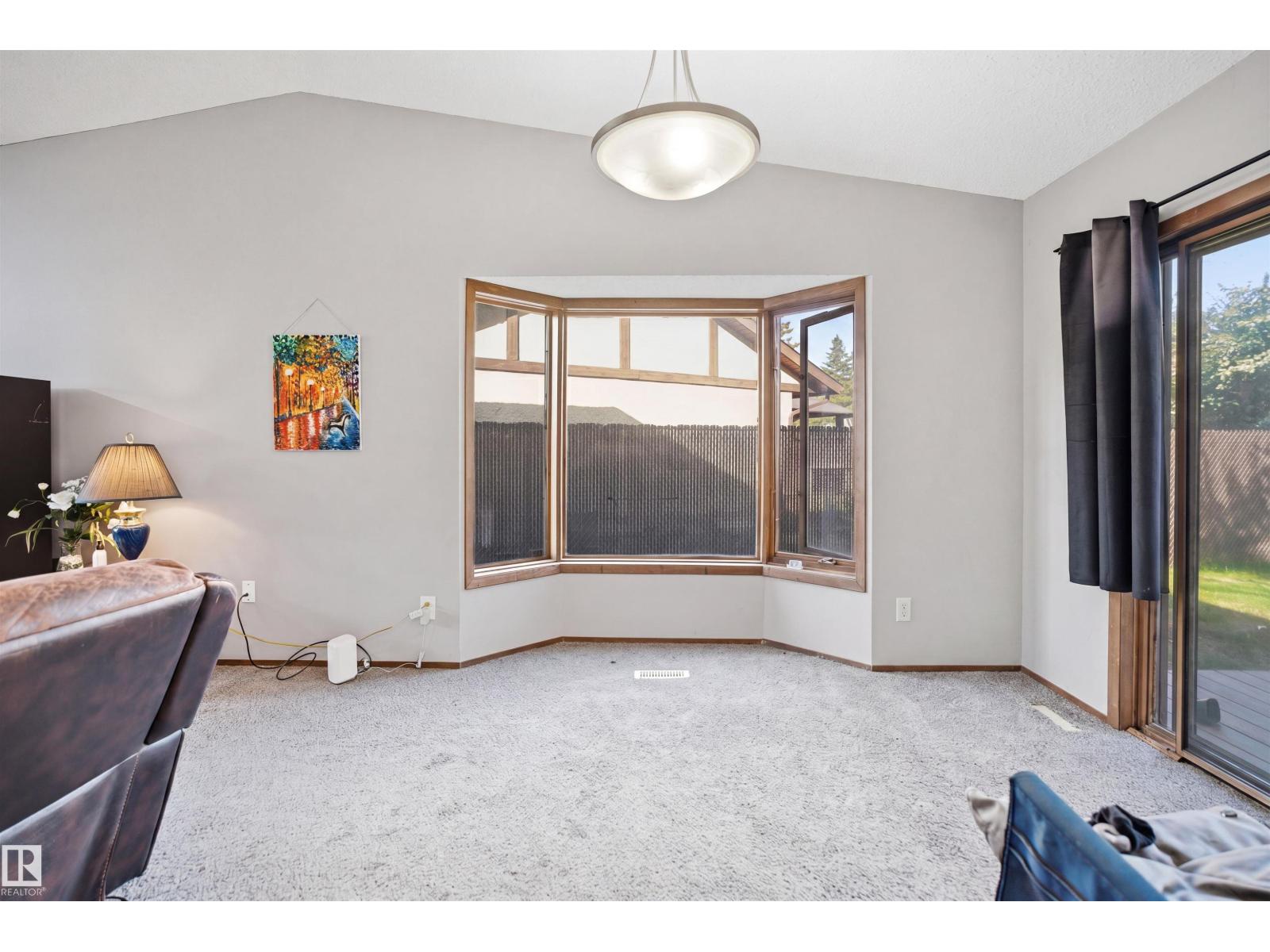 2107 40 ST NW - Image 7