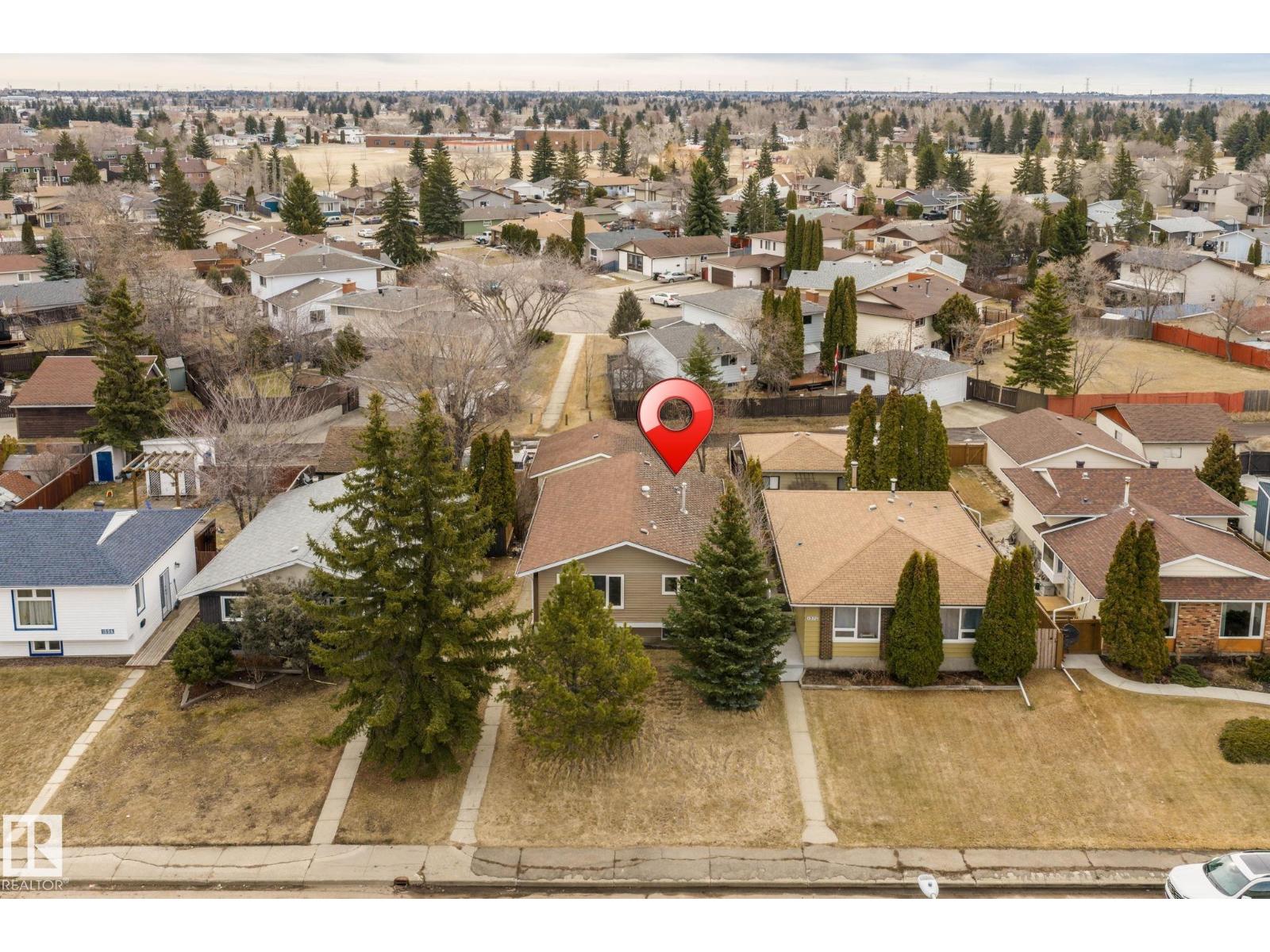 1566 lakewood RD W NW, Meyonohk, Edmonton photo 2