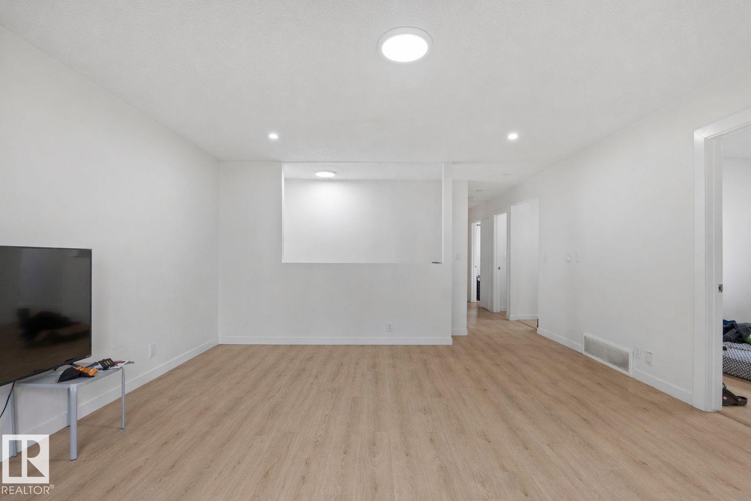 1566 lakewood RD W NW - Image 25
