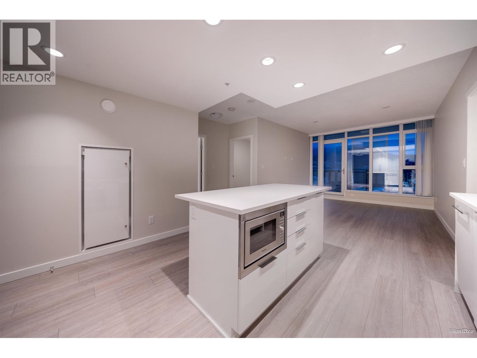 2 Bed, 2 Bath House for Sale in Coquitlam – 3602 1182 WESTWOOD STREET, Coquitlam – MLS# R3153044 - Image 4
