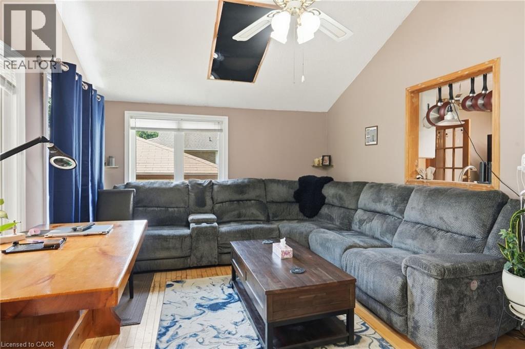 589 GLOVER Road - 8