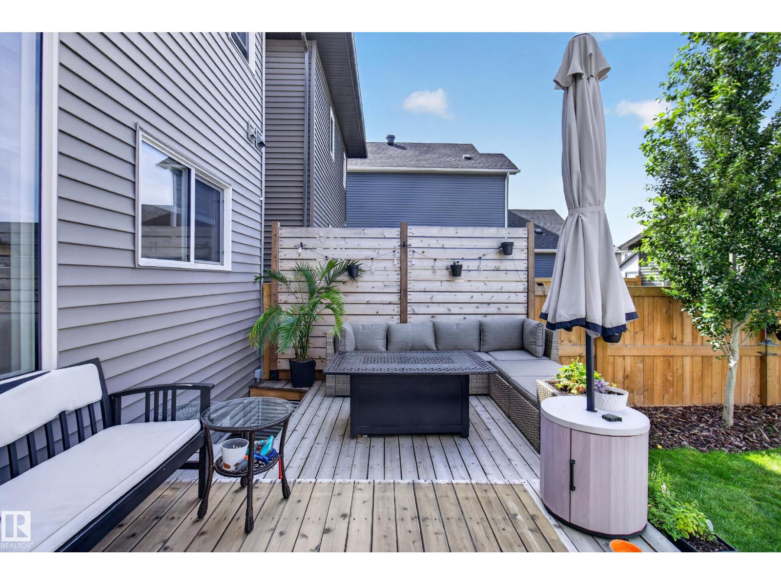 6 Daniel ST - 37