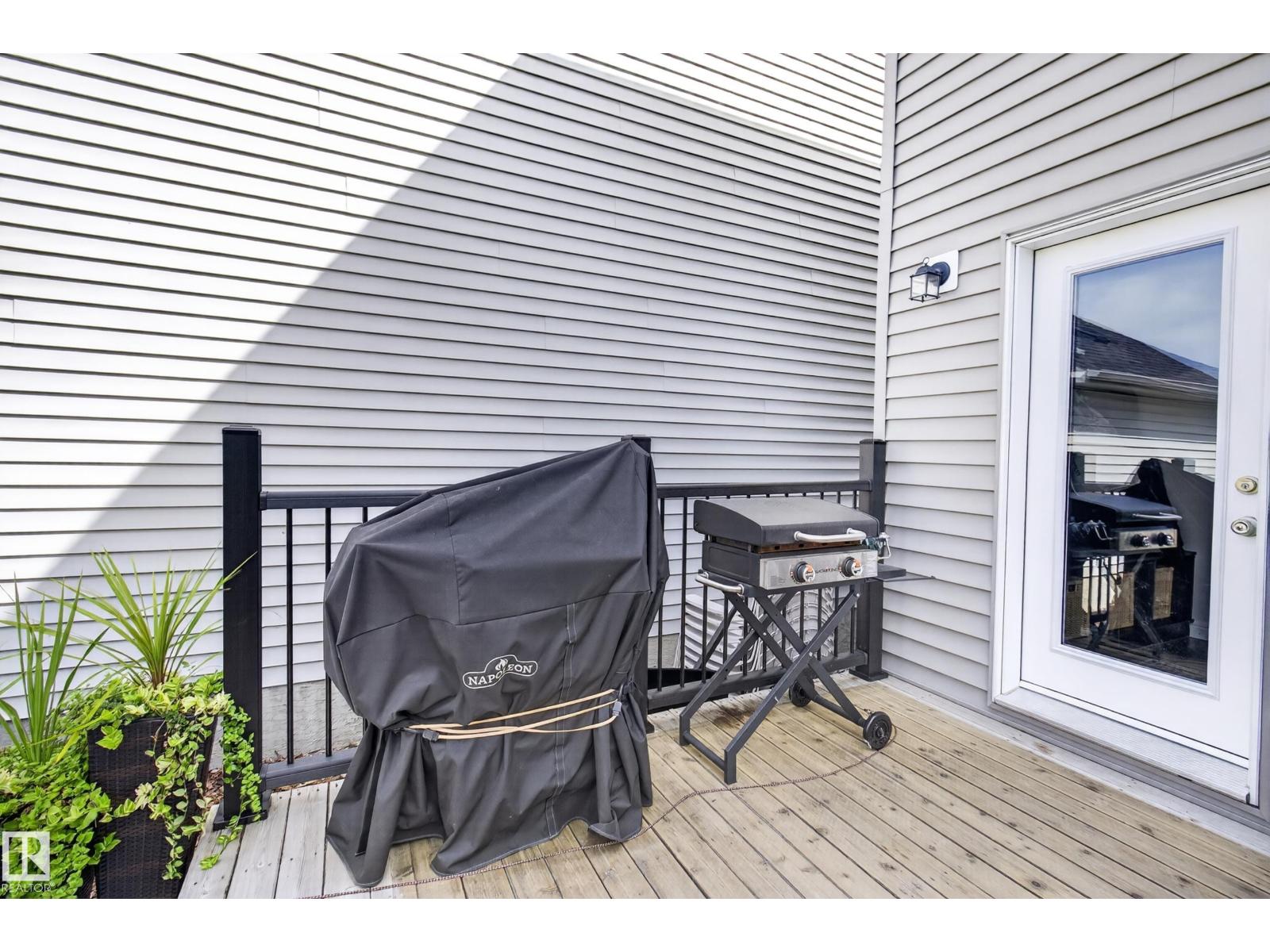 6 Daniel ST - 38