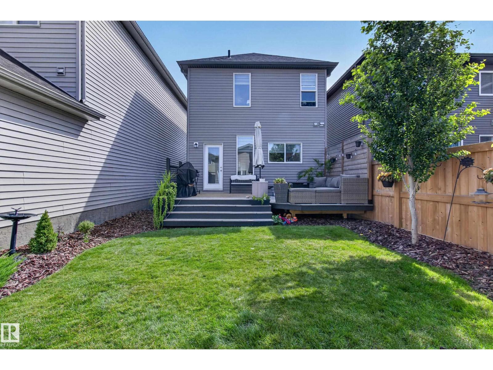 6 Daniel ST - 42