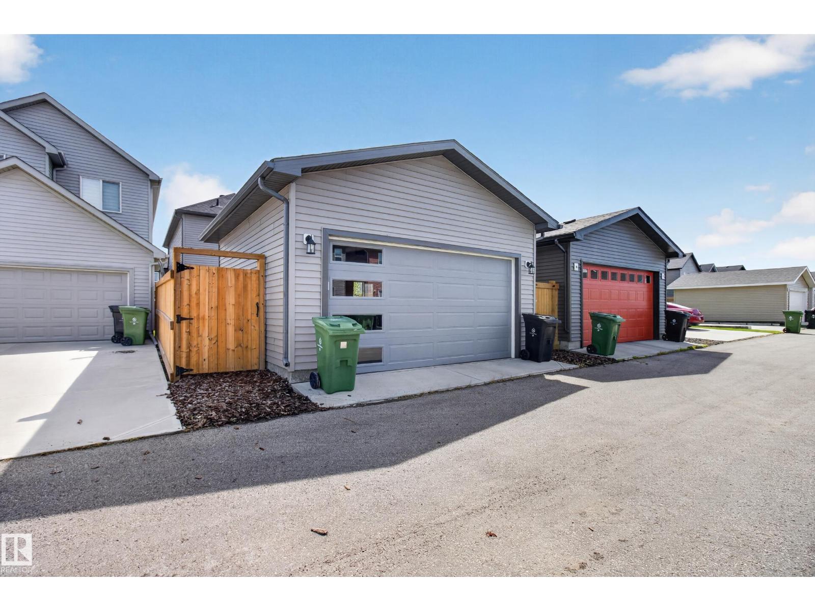 6 Daniel ST - 43
