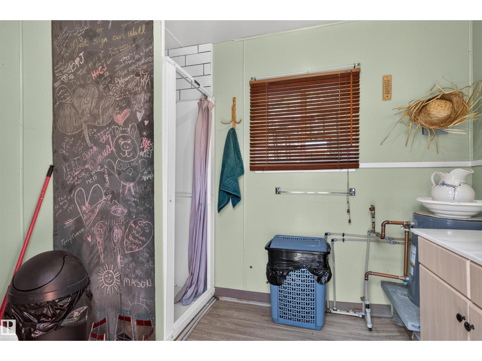 107 Idlehours Drive - Image 46