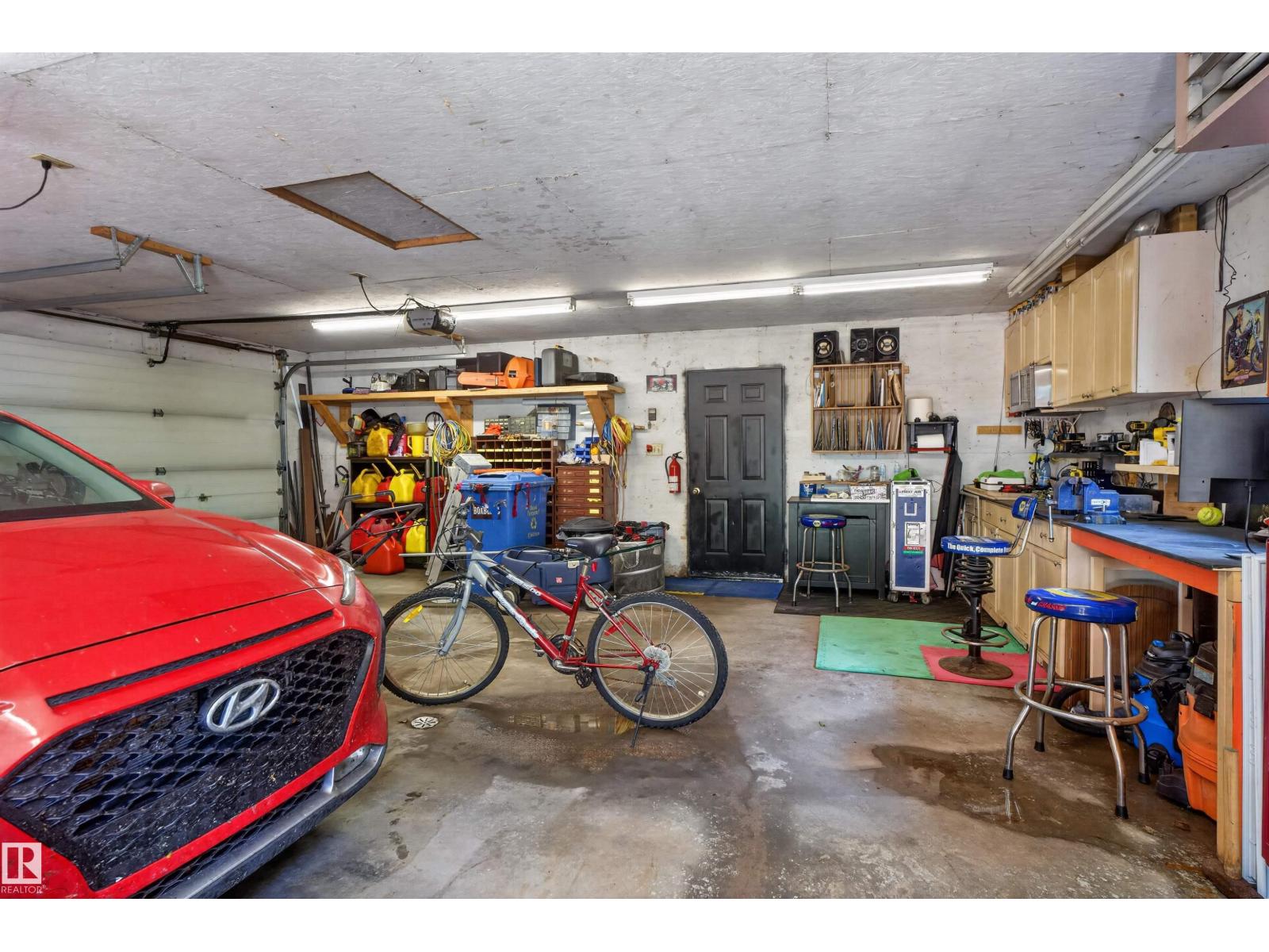 107 Idlehours Drive - Image 40