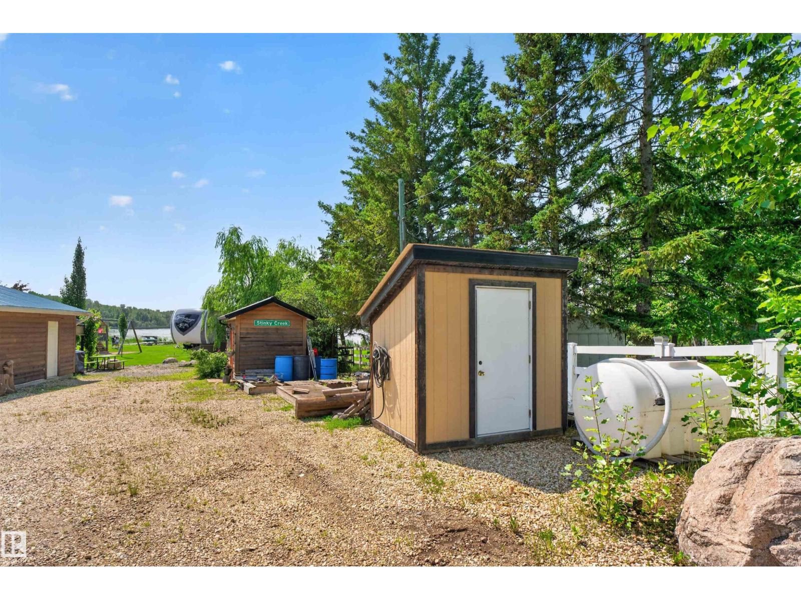 107 Idlehours Drive - Image 49