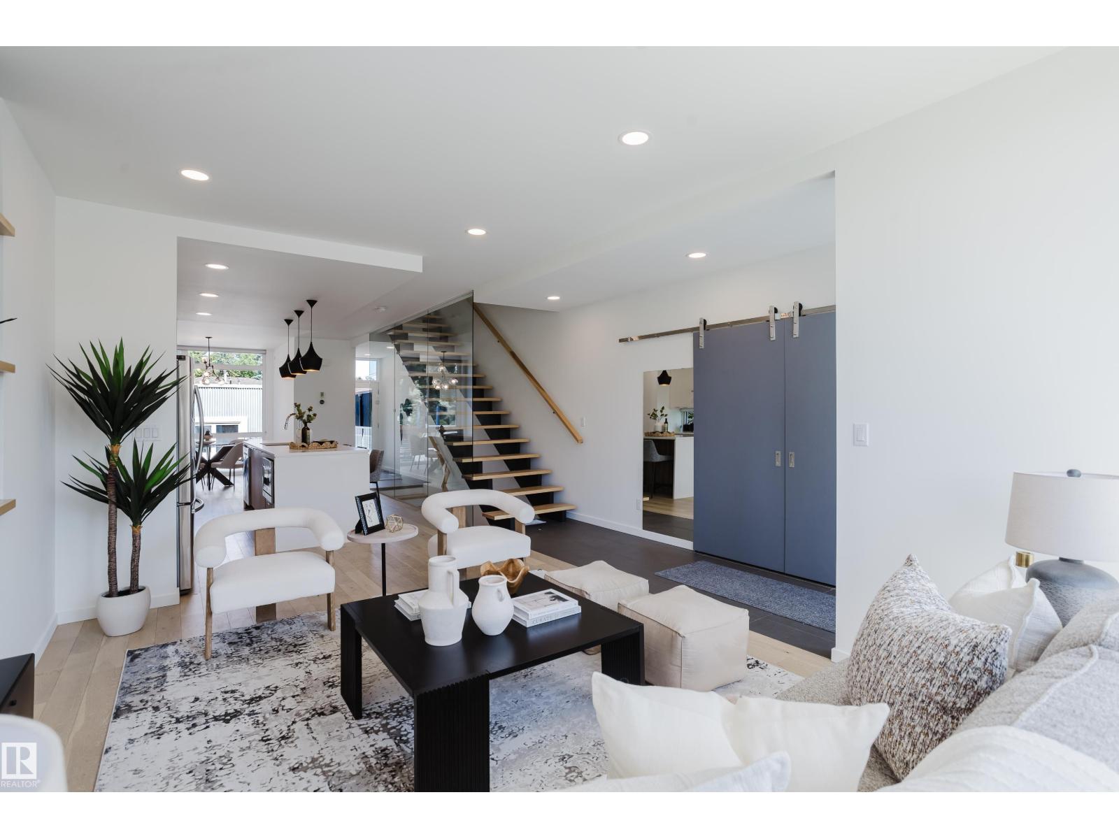 7405 89 ST NW - Image 8