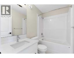 239 Vista Road, Crossfield, AB T0M0S0 Photo 25