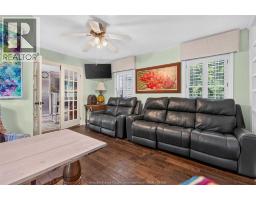 935 Bartlet, Windsor, ON N9G1V3 Photo 12