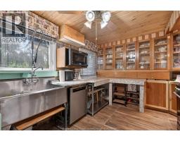 935 Bartlet, Windsor, ON N9G1V3 Photo 15