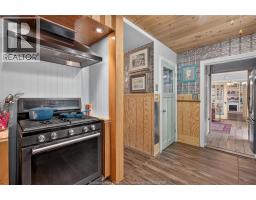 935 Bartlet, Windsor, ON N9G1V3 Photo 17