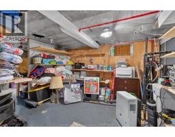 935 Bartlet, Windsor, ON N9G1V3 Photo 31
