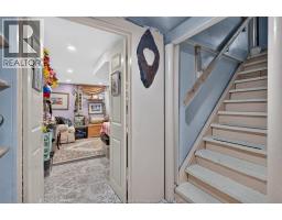 935 Bartlet, Windsor, ON N9G1V3 Photo 32
