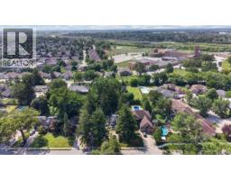 935 Bartlet, Windsor, ON N9G1V3 Photo 49