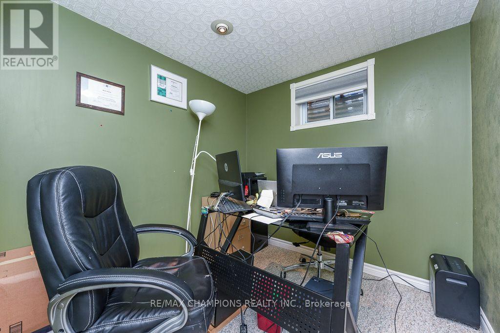 163 SIMMONS BOULEVARD - 42