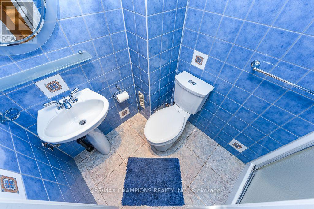163 SIMMONS BOULEVARD - 34