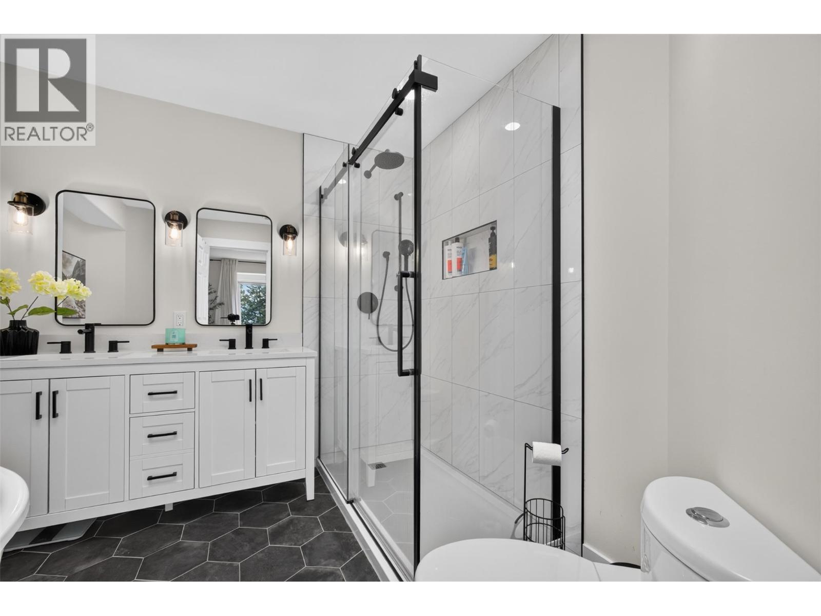 2330 Shannon Woods Drive - Image 27