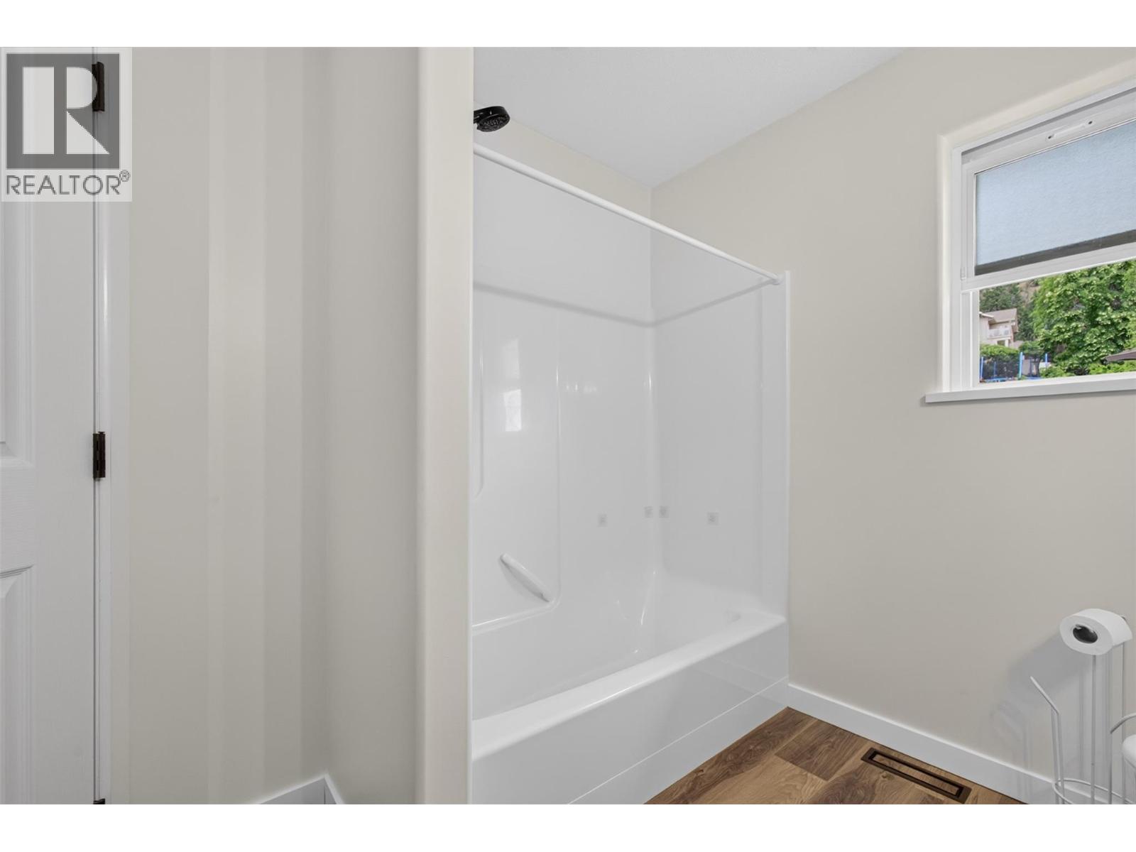 2330 Shannon Woods Drive - Image 34