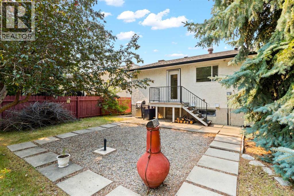 5467 Dalrymple Crescent NW - Image 41