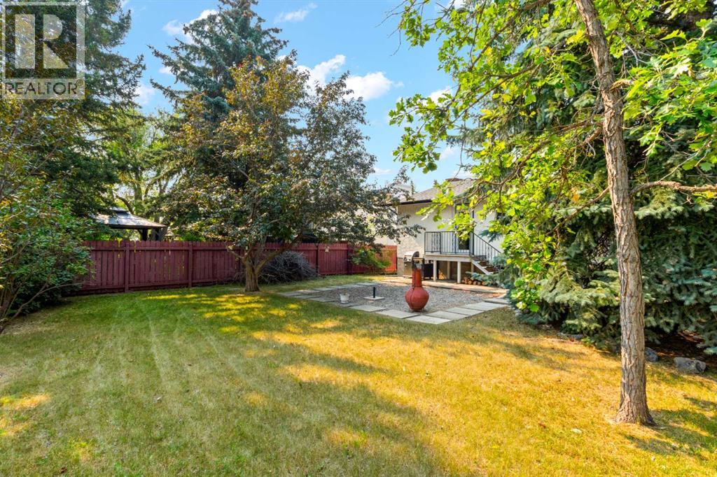5467 Dalrymple Crescent NW - Image 40