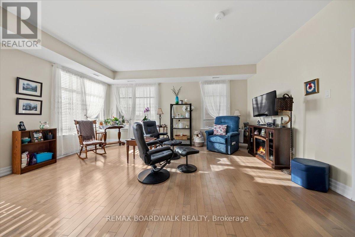 2 Bed, 2 Bath House for Sale in Ottawa – B102 – 210 JANKA PRIVATE, Ottawa – MLS# X13642474 - Image 9