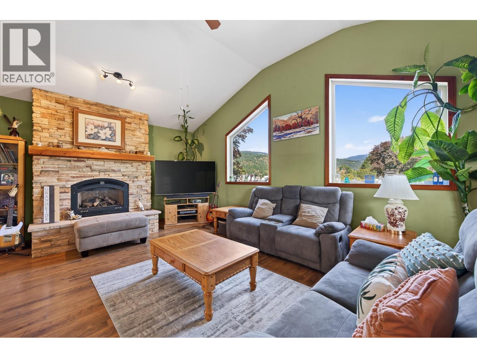 6750 Heffley Road - 5