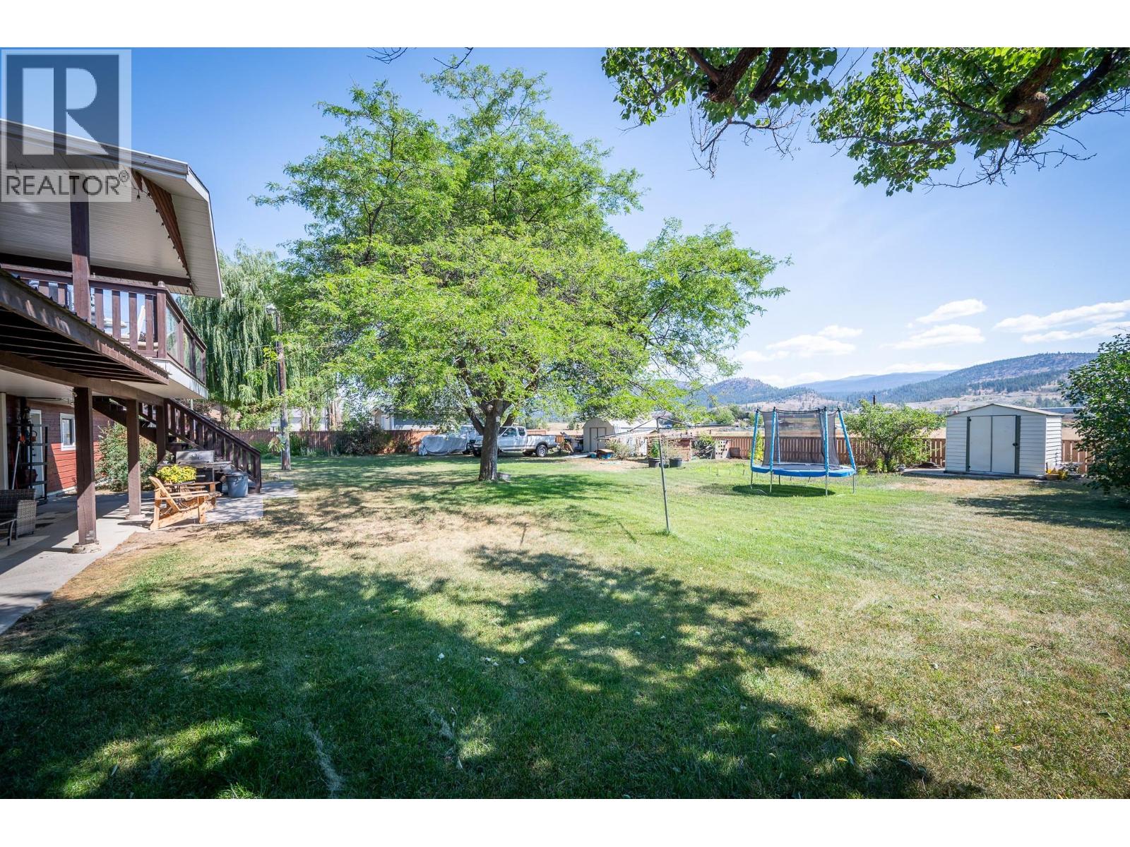 6750 Heffley Road - 2