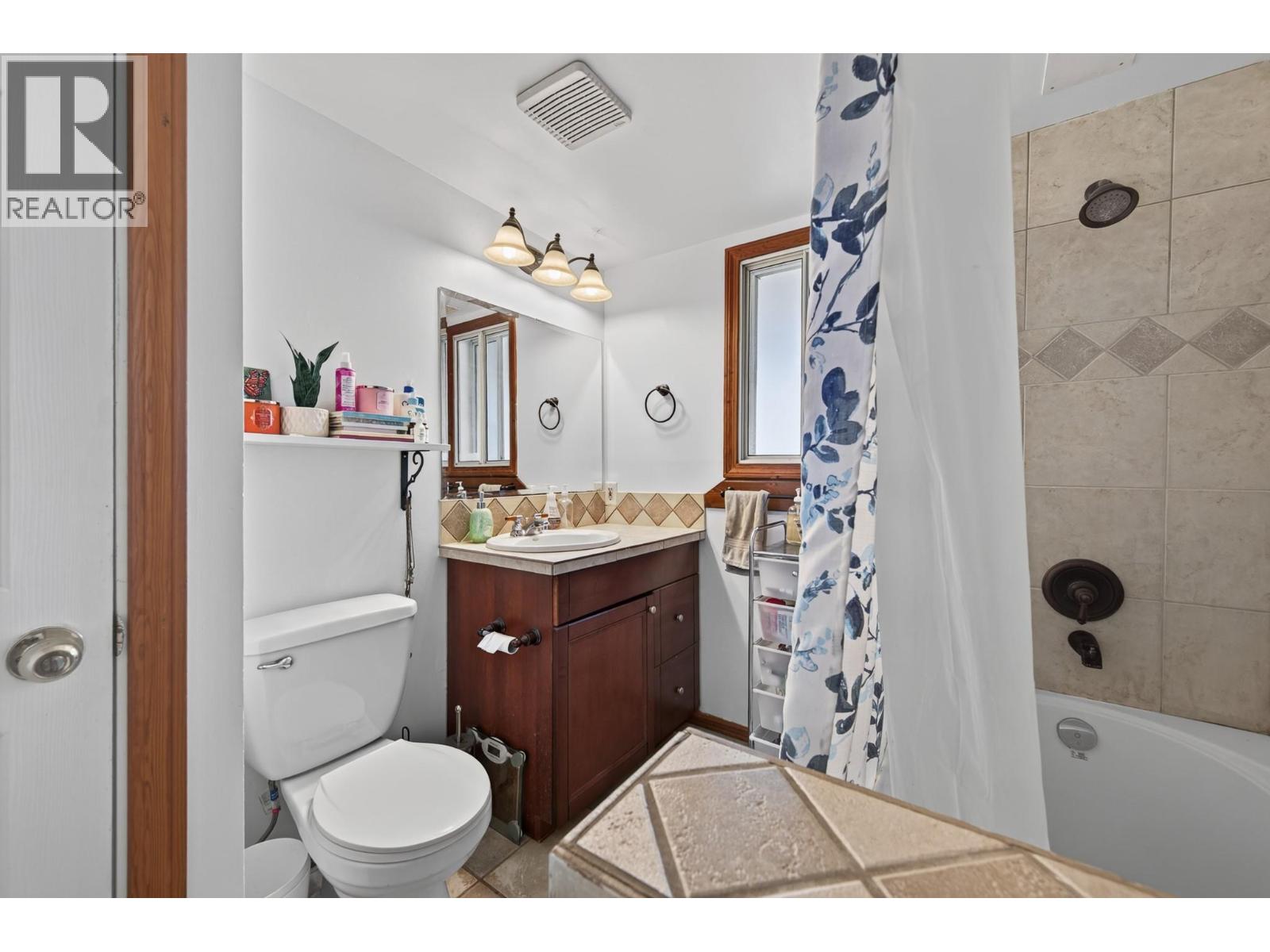 6750 Heffley Road - 36