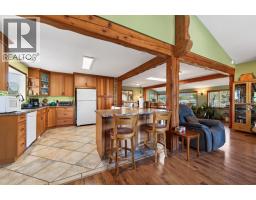 Kitchen - 6750 Heffley Road, Kamloops, BC V2H0B4 Photo 12