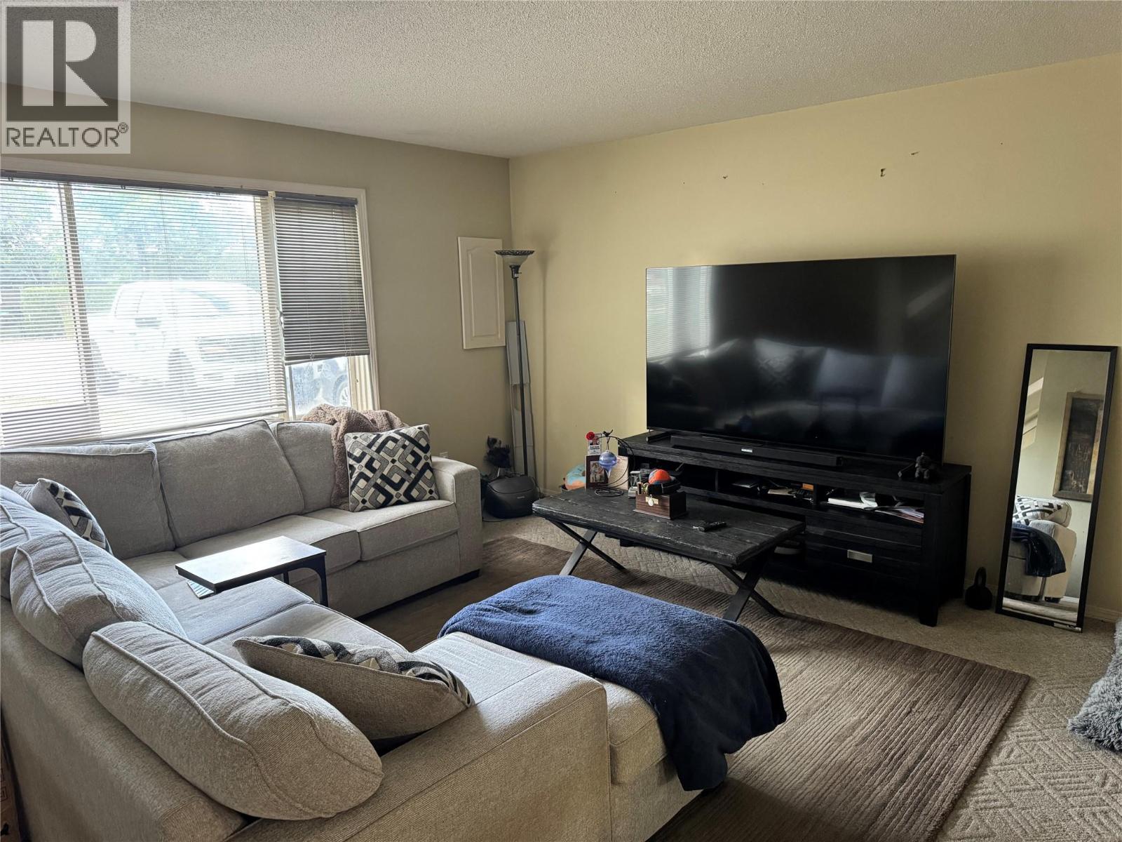  1033/1035 Laurier Avenue, Kelowna