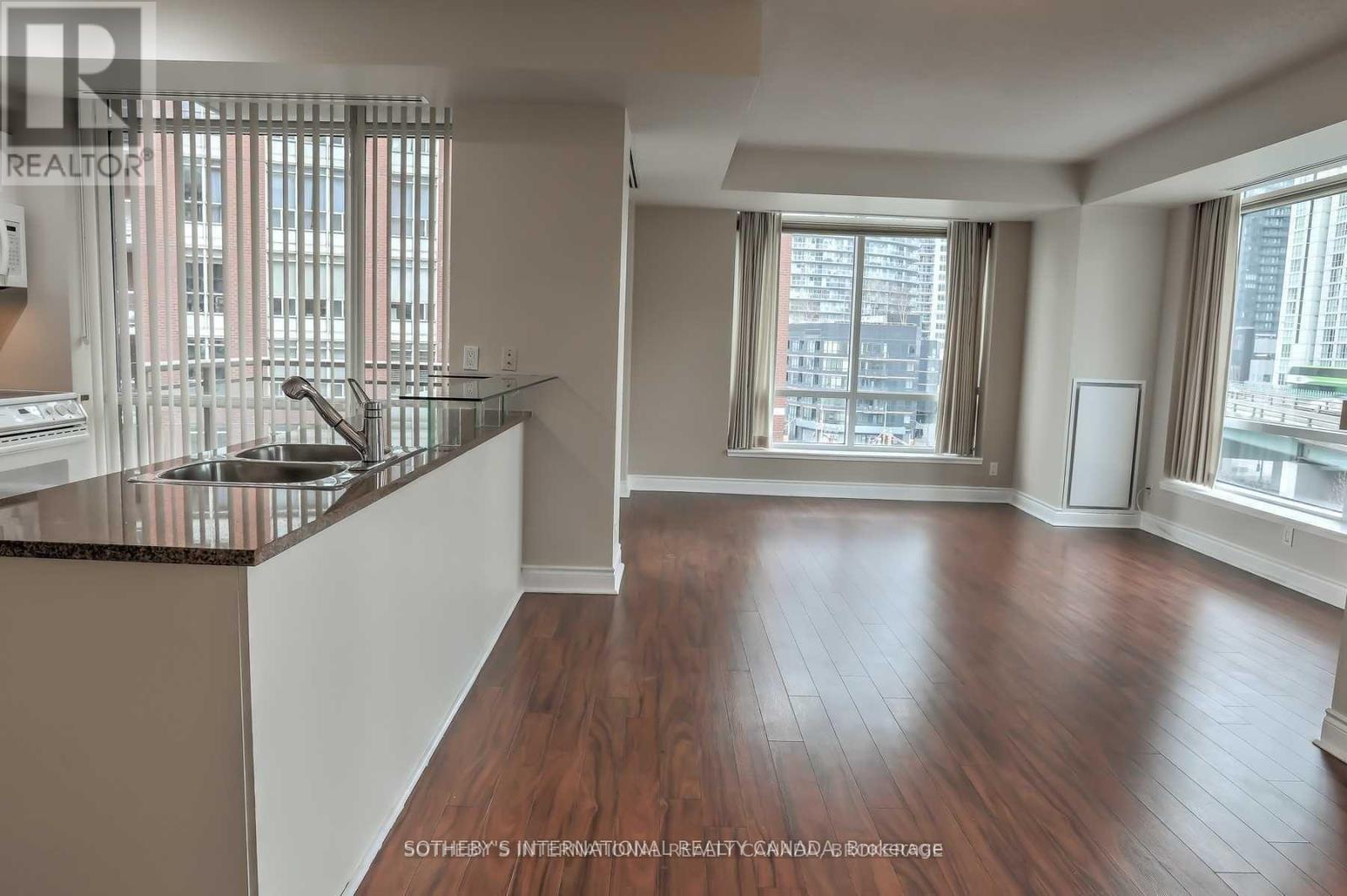#610W 500 QUEENS QUAY W - 3