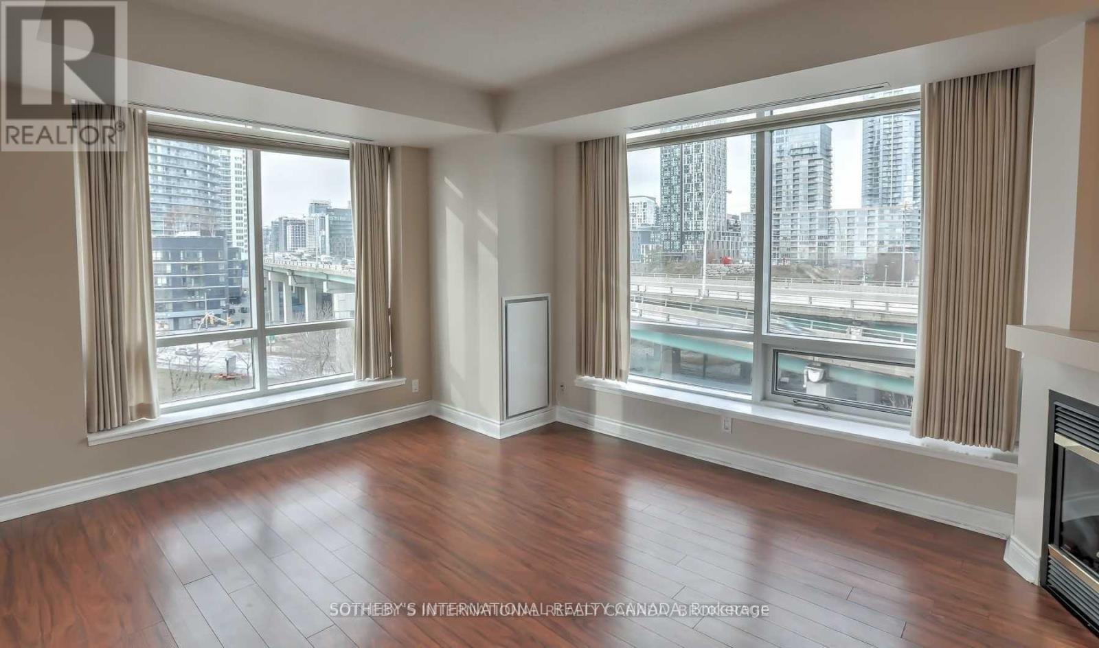 #610W 500 QUEENS QUAY W - 4