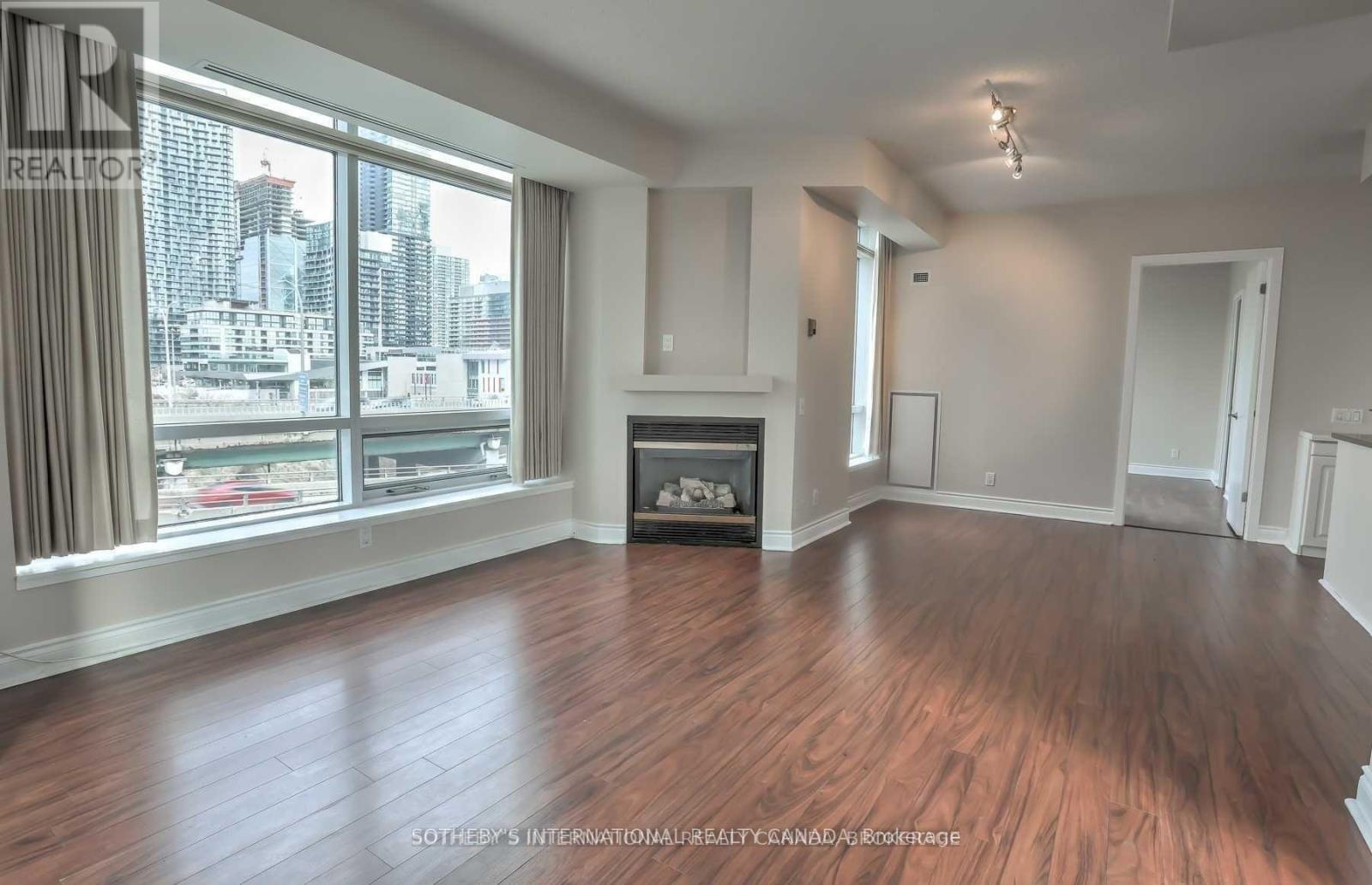 #610W 500 QUEENS QUAY W - 5