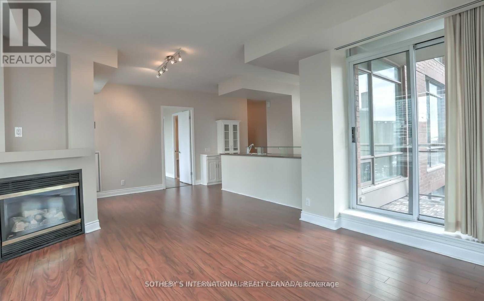 #610W 500 QUEENS QUAY W - 6
