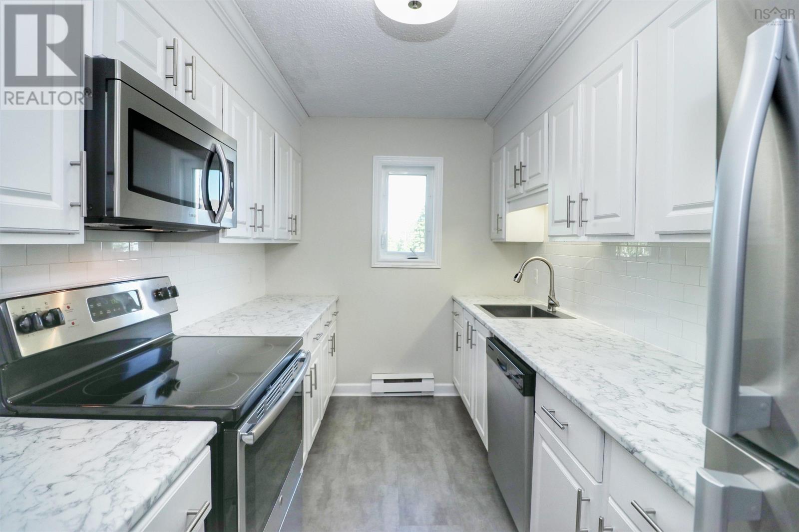 206 158 Farnham Gate Road, Halifax — photo 3