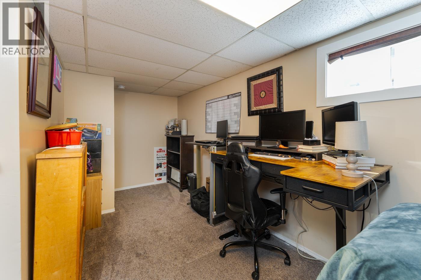 Photo 21 of 30 — 180 MCARTHUR PLACE · Prince George, BC