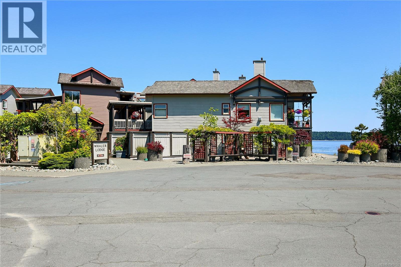 #3210 27 Island Hwy S - 42