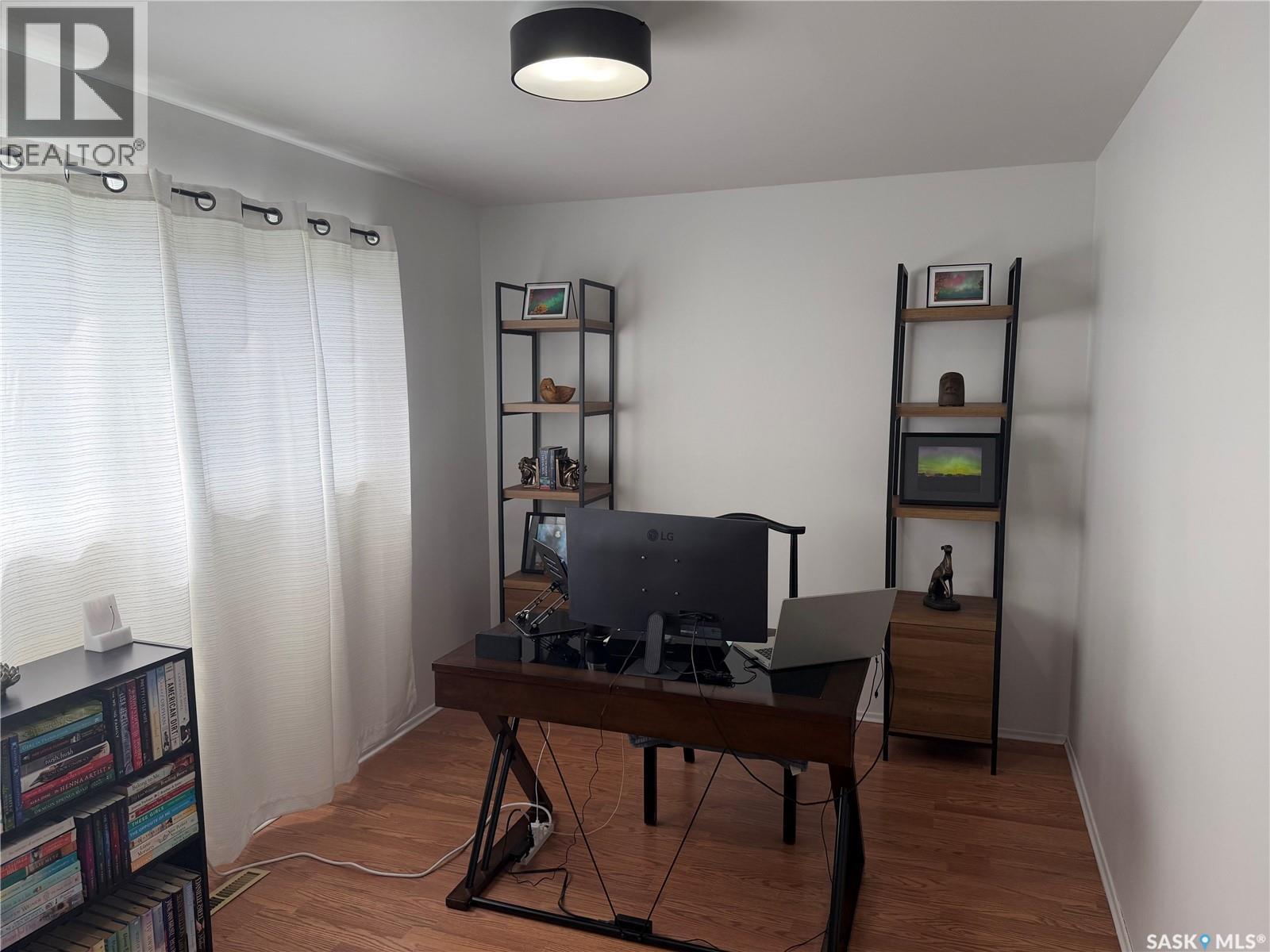 407 5th STREET E - Image 16