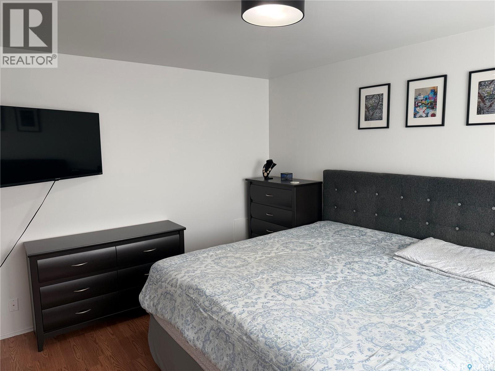 407 5th STREET E - 18