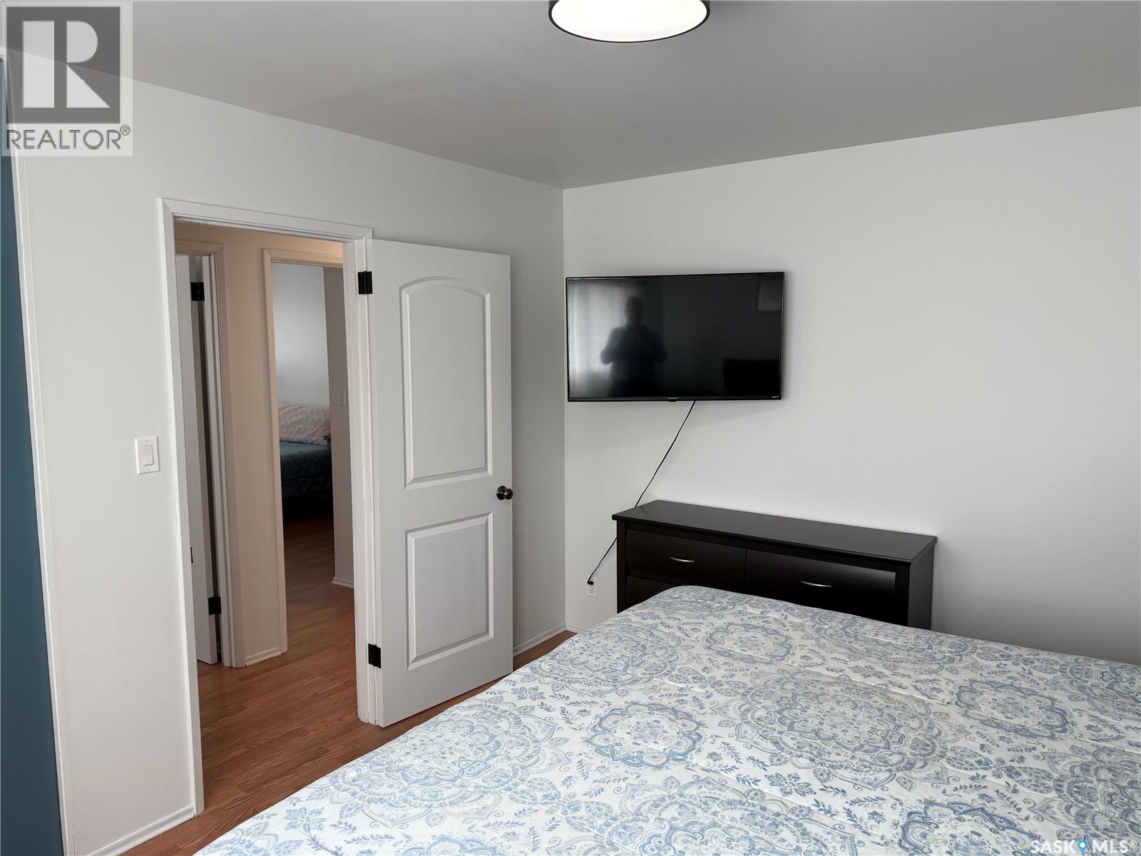 407 5th STREET E - Image 19